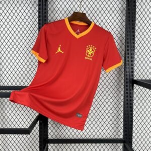 Brasil 2025 / camisa vermelha